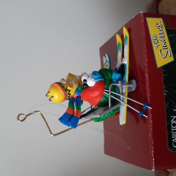 Carlton Tree Ornament - Picture 6 of 8